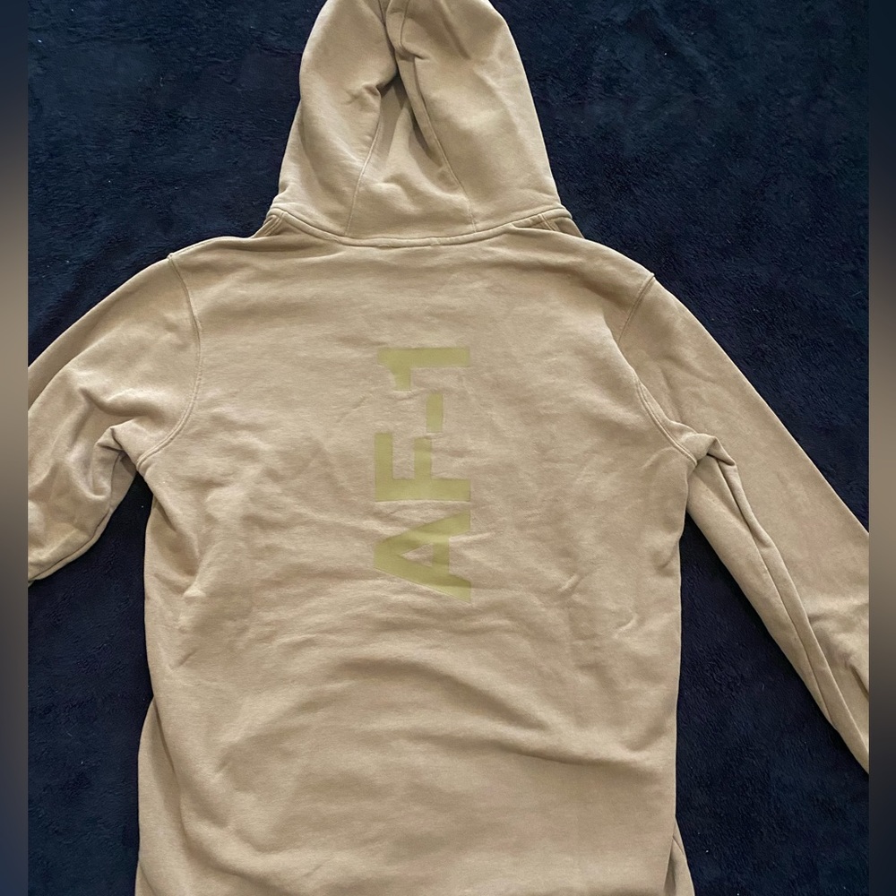 Tan AF1 Nike sweatshirt